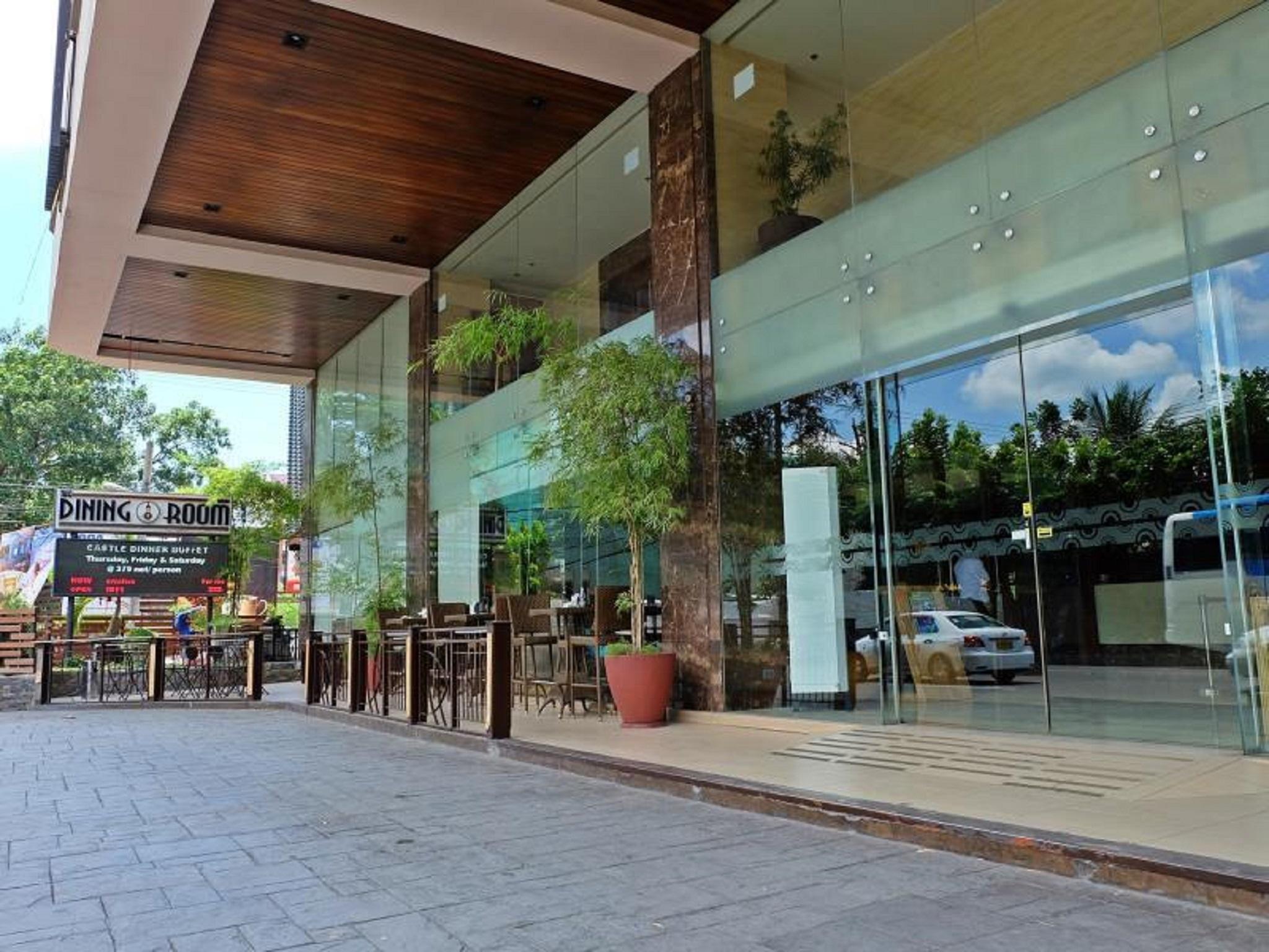 Castle Peak Hotel Cebu Exterior photo